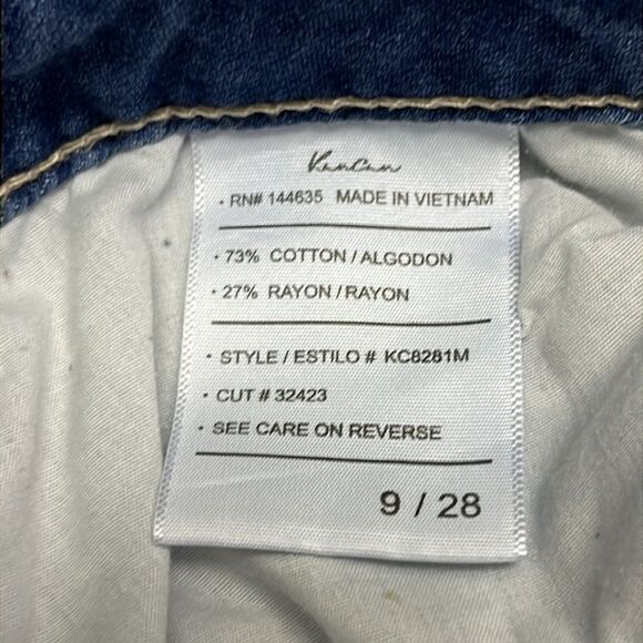 KanCan Medium Blue Very Distressed Faded Straight Leg 5-Pocket Jeans- Size 9/28 - Picture 11 of 12